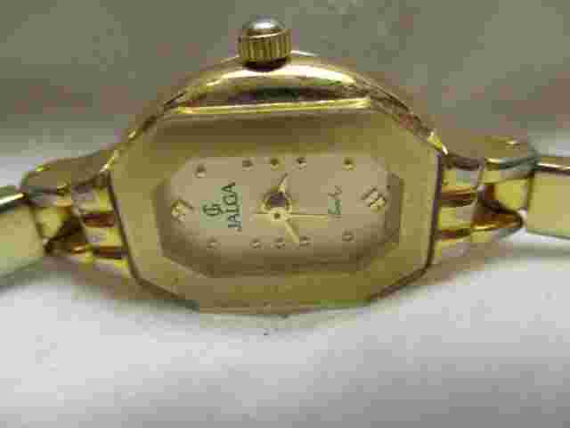 Jalga Analog Wristwatch with Quartz Movement