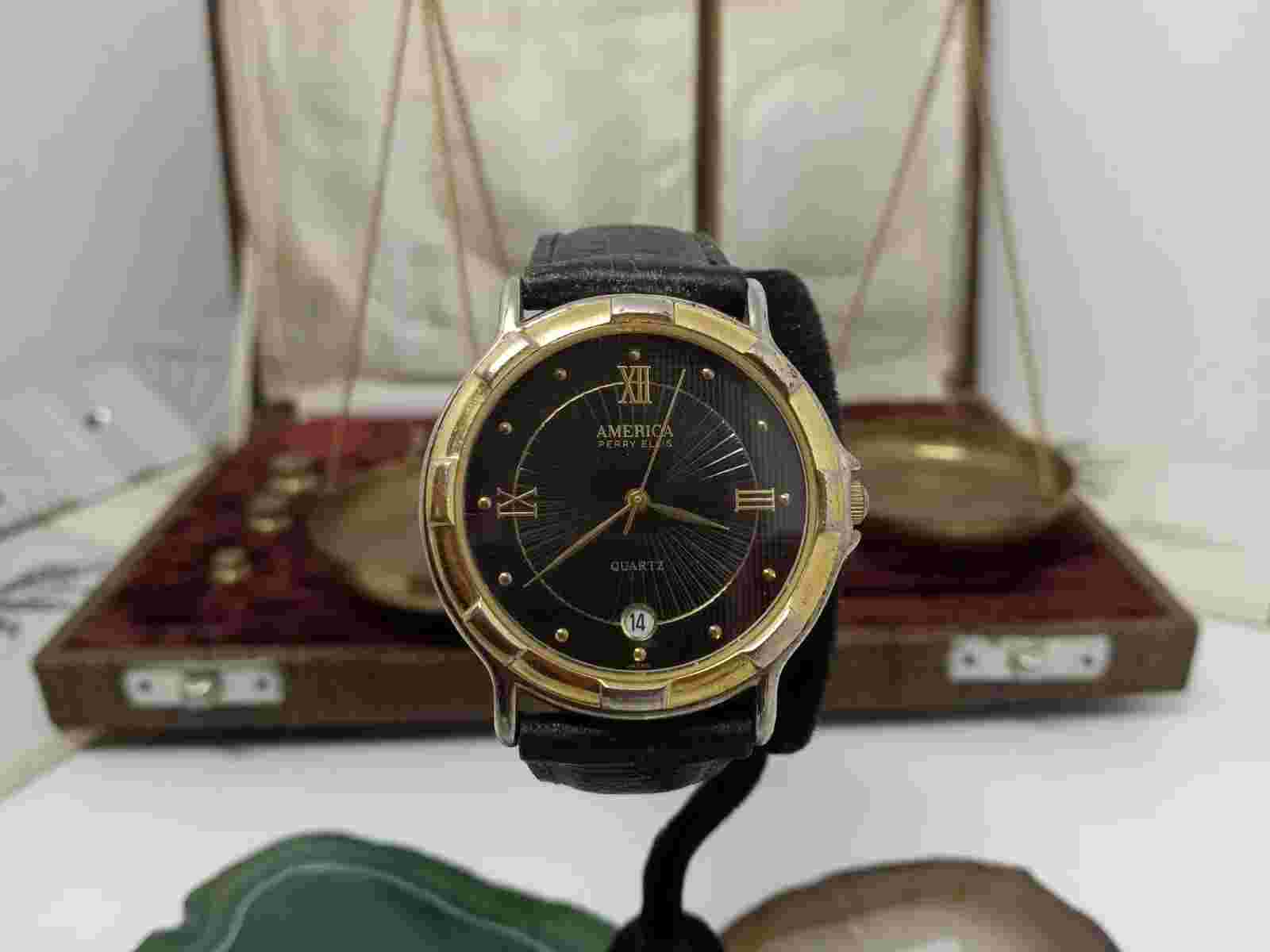 Perry Ellis America Men's Watch Rare Japan Gold & Black #UCC364 W/KREISLER BAND