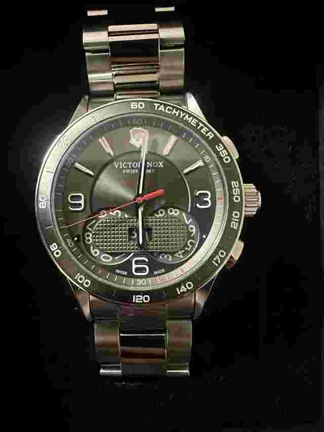 Victorinox Swiss Army Men's Chrono Classic Stainless Steel  Quartz Watch 241618