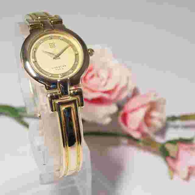 GIVENCHY Gold Watch Working AM321