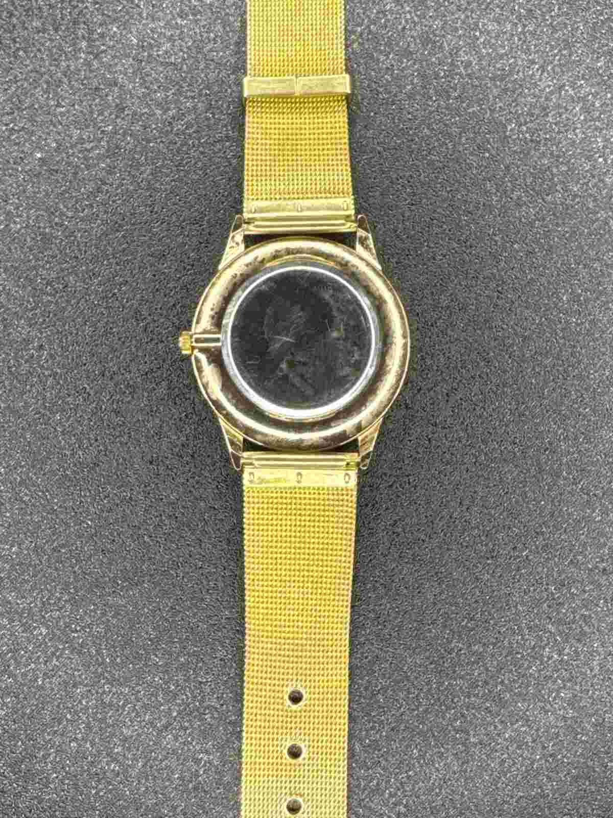Goldtone WoMaGe Watch, Swiss Made, Metal Mesh Buckle Band WORKING!
