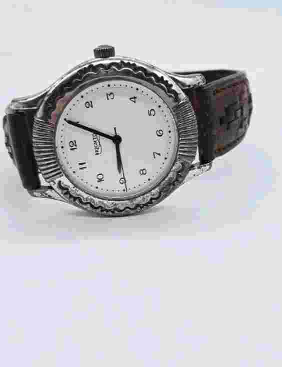 Brighton Watch Brown Black leather band round face Silver tone New Battery