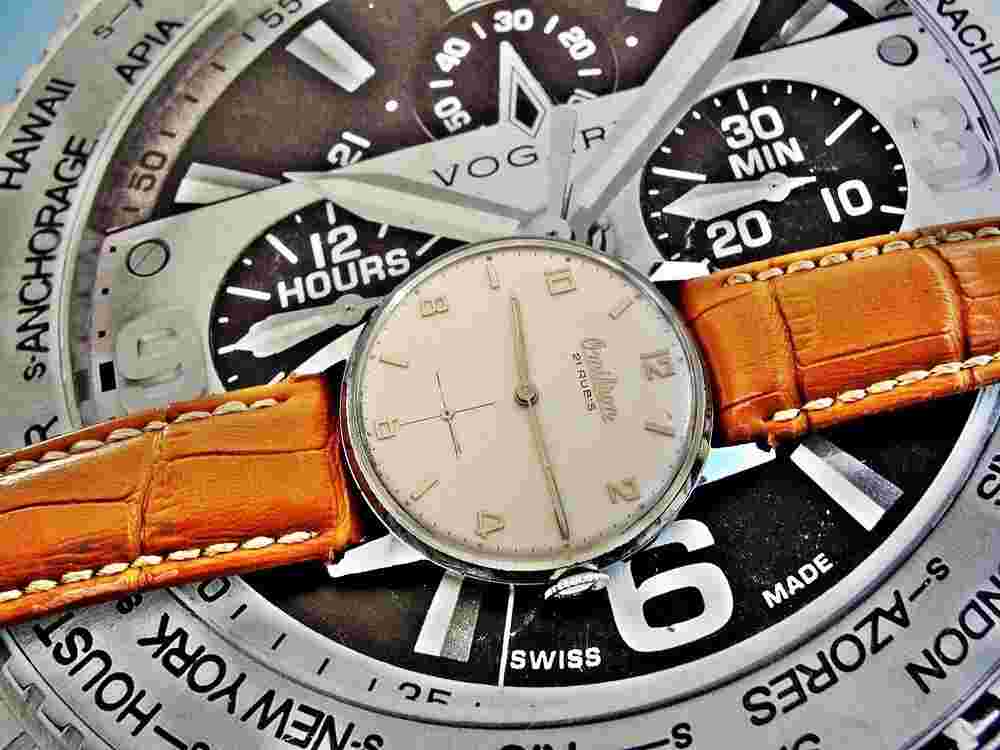 Beautiful Omikron Swiss watch from the 1960s.