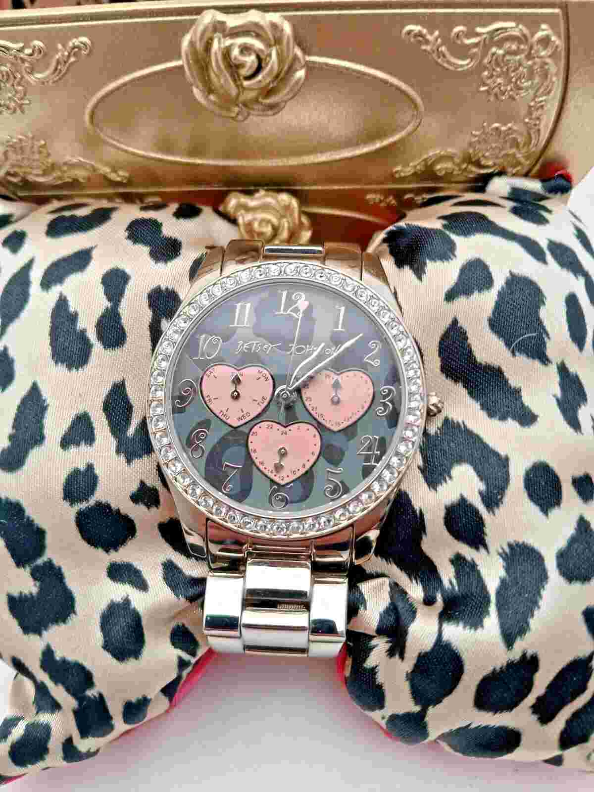 Betsey Johnson Watch Three Hearts Crystal Love BJ4170 NIB