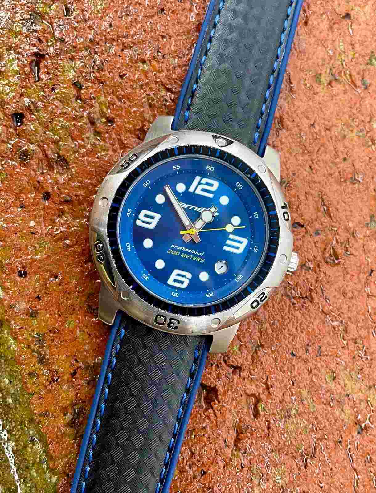 RARE Arnette Surfers Watch (similar to Animal) .