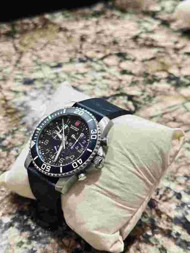 Victorinox Men's Maverick II Chrono Watch 24144 Matte Blk Bezel Swiss Army
