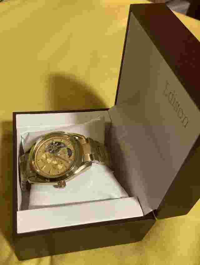 MENS EDISON AUTOMATIC WATCH MOONPHASE GOLD COLOUR STAINLESS STEEL STRAP BOX