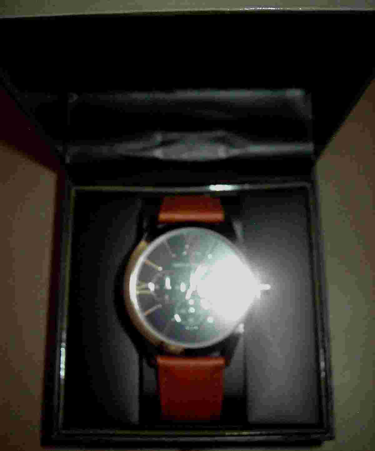 Van Heusen Wrist Watch new in mint box needs batteries