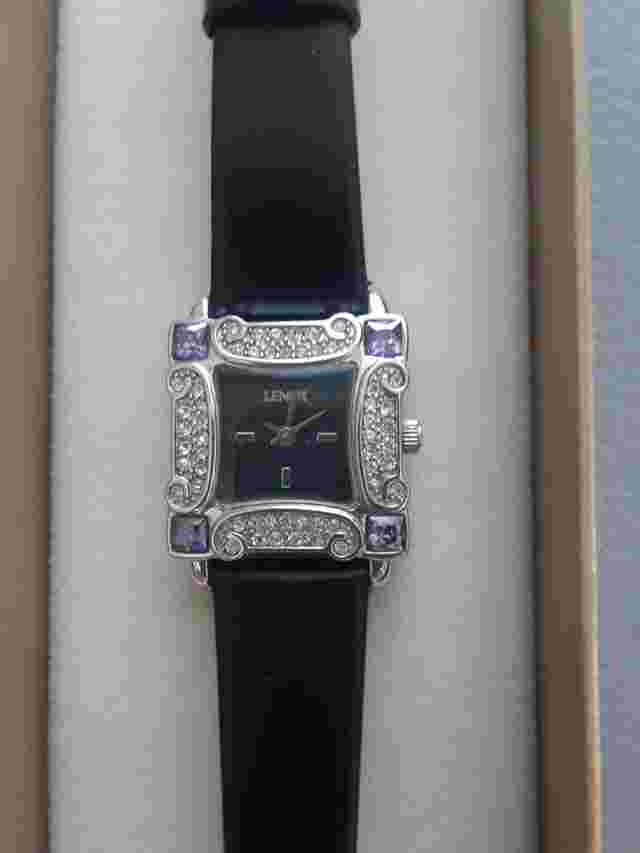 Lenox watch amethyst allure (needs battery)