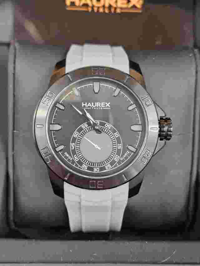 Haurex Italy Men's 3N503UJJ Acros Black Coated Steel Grey Rubber Strap Watch