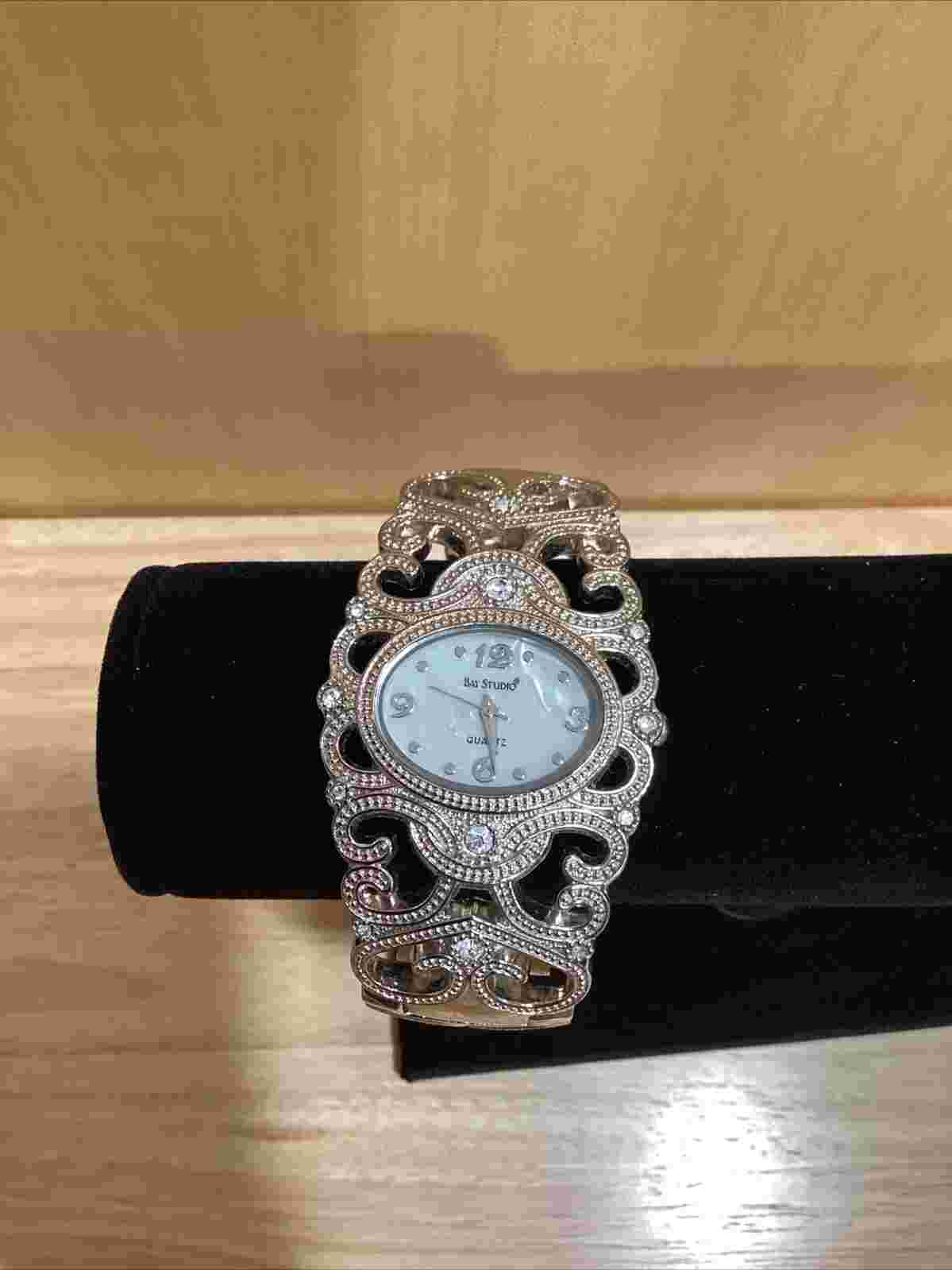 Bay Studio Women's Cuff Bangle Bracelet Watch Silver Tone New Battery