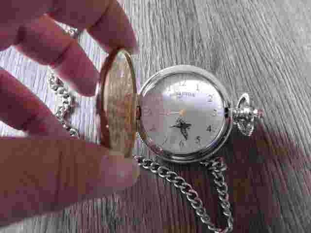 COLLECTIBLE FIELD & STREAM DUCKS FLYING POCKET WATCH