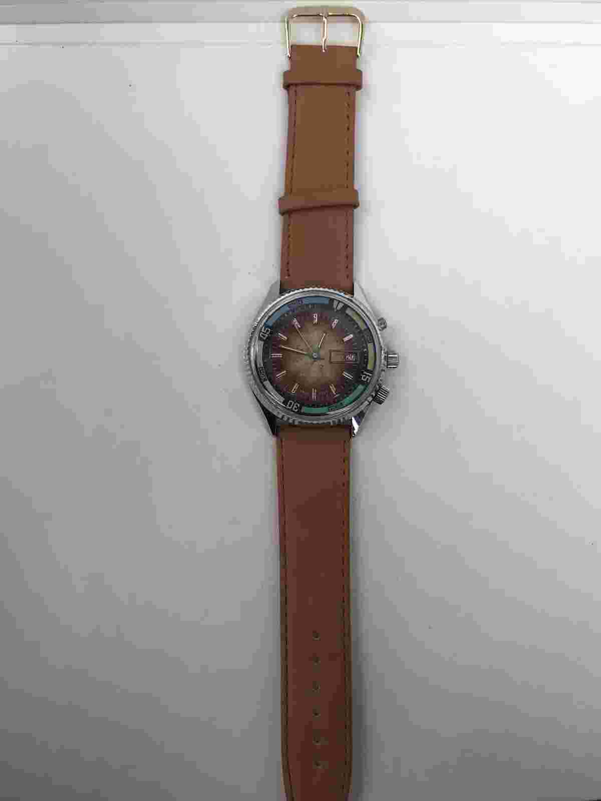 Grand Prix De Luxe Vintage Rare Watch Colareb Running Swiss Antimagnetic Retro