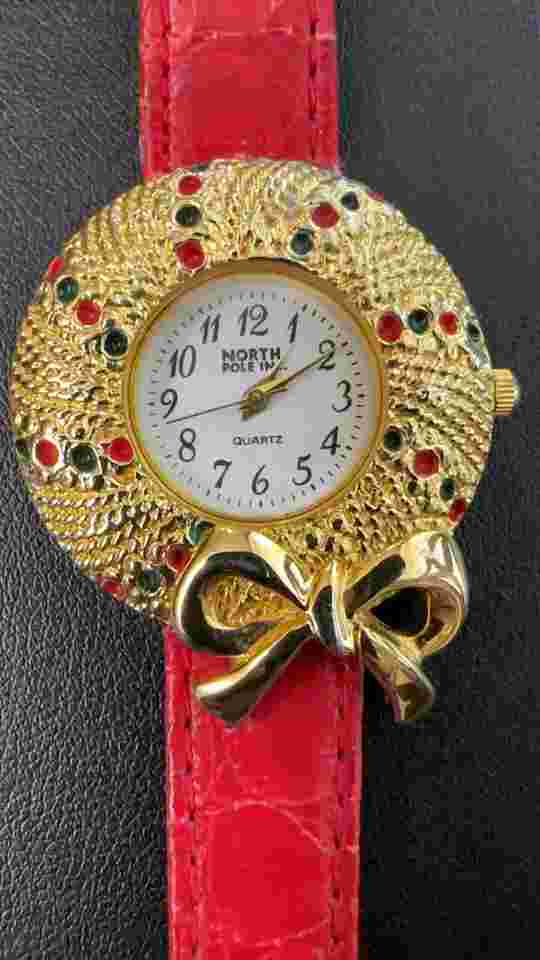 Vintage North Pole Inc Gold Tone Wreath Watch With Red Leather Band-new Battery
