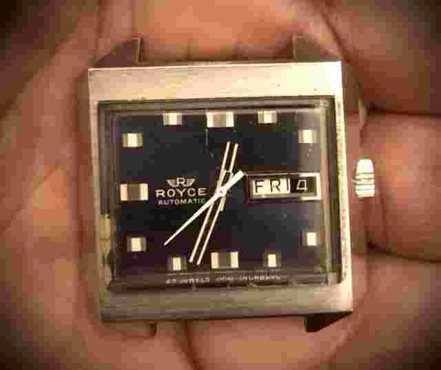 #1397 Vintage Royce  Automatic Men’s Watch  Day Date Swiss Made Beautiful Blue