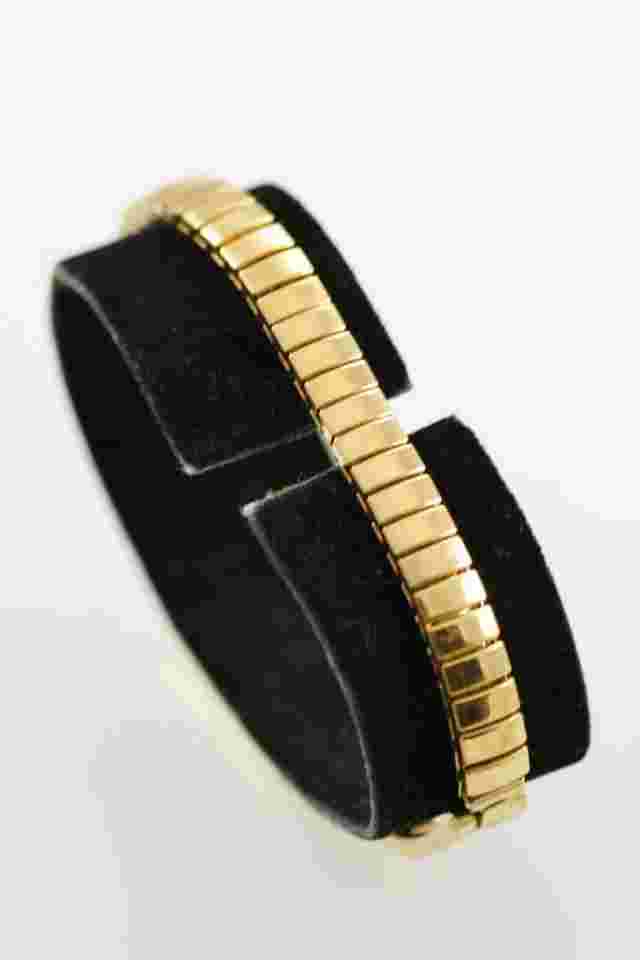 Sag Harbor Women Watch Stainless Steel Gold Stretch Water Resist Battery Quartz