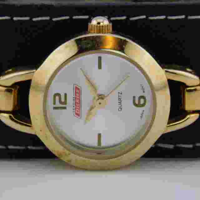 Genuine DICKIES Genuine Leather Quartz Analog Women's Watch New Battery