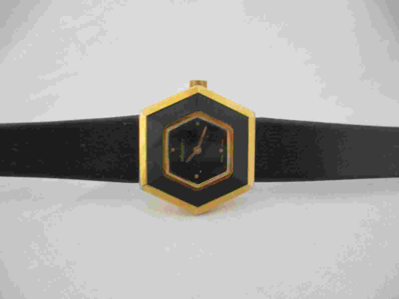 Dynasty Women's Black Buckle Band Analog Watch Vintage