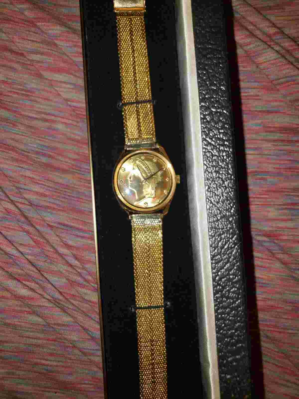 Vintage 1776-1976 Rouan Swiss Bicentennial Watch in Box