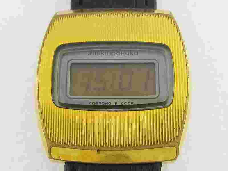 Elektronika B6-02 Digital Vintage USSR Russian Gold Men's Quartz Watch CAL.3049