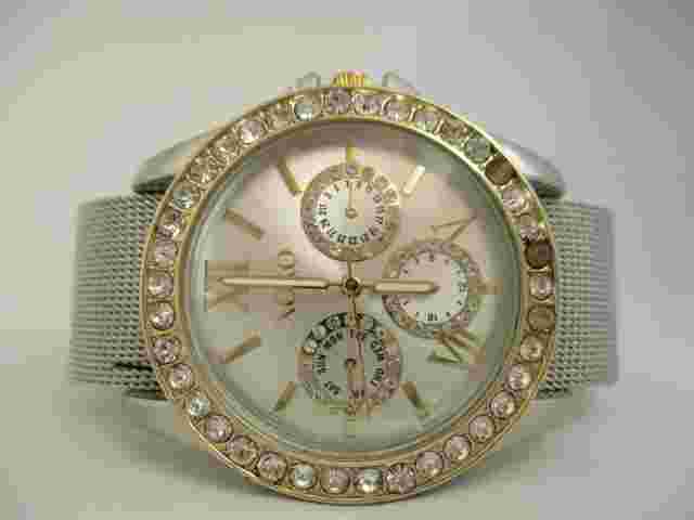 XOXO Women's Silver Toned Bracelet Band Analog Watch
