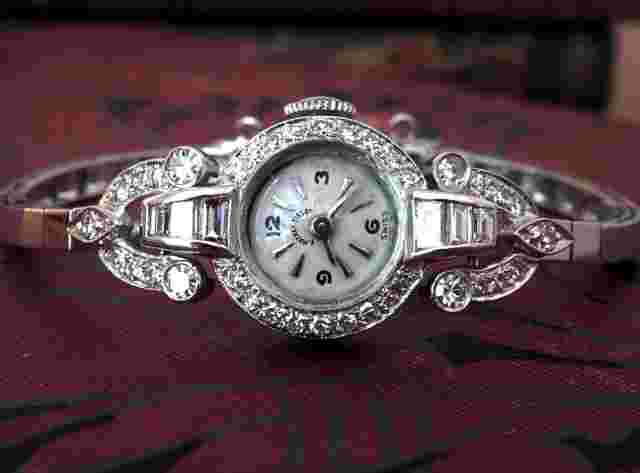 STUNNING VINTAGE 1950's MATHEY TISSOT PLATINUM/14KW & DIAMOND COCKTAIL WATCH