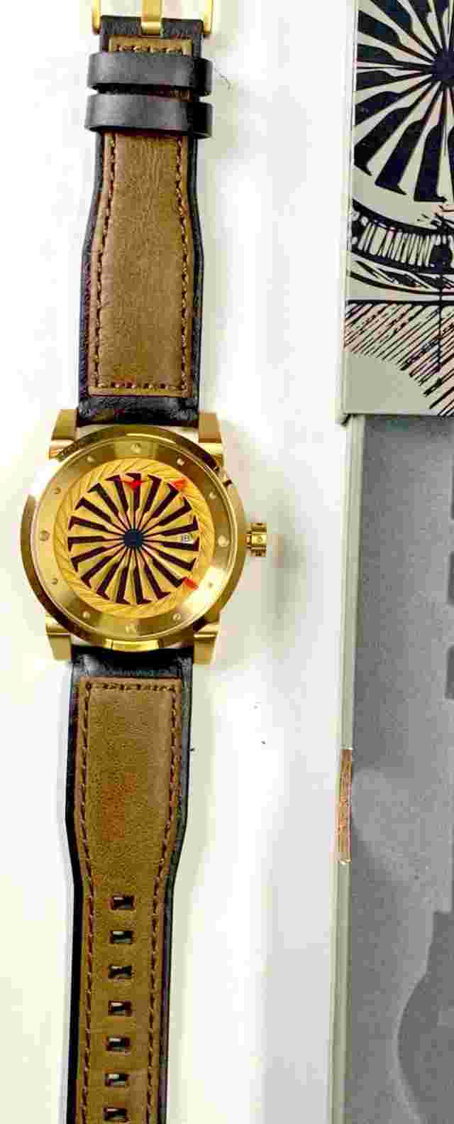 Timeless Elegance: Zinvo Blade Watch Unveiling Unisex Luxury for Men and Women