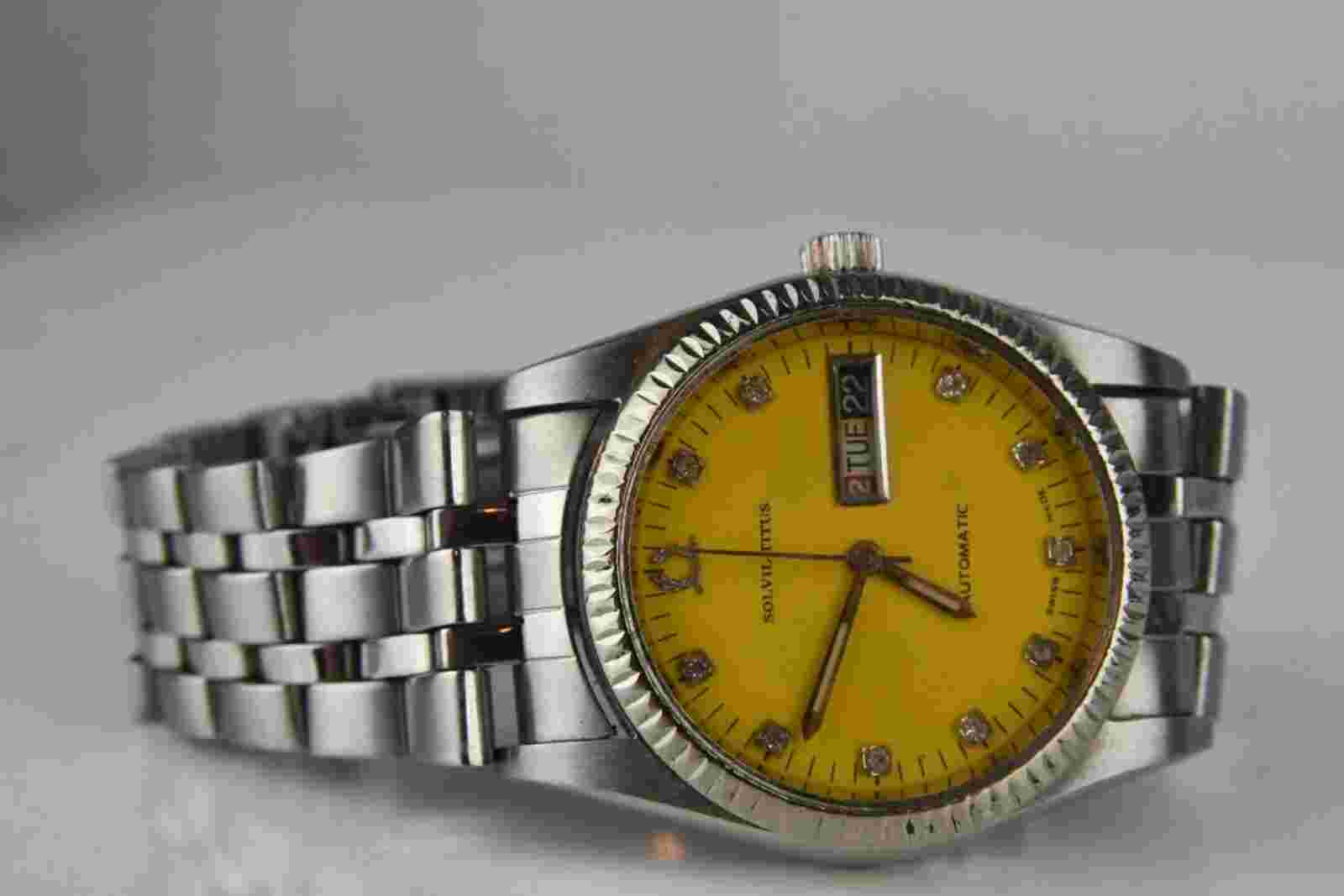 Solvil et titus rare vintage men automatic watch yellow dial solid