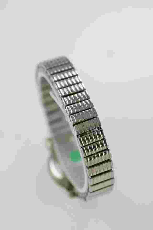 Victory Watch Women Silver Stainless Steel Stretch Water Resistant Black Quartz