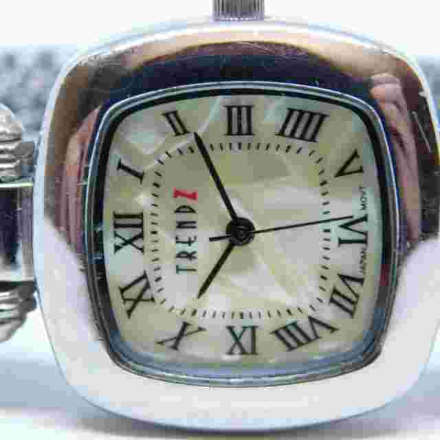 Trendz 1735 Silver Tone Quartz Analog Ladies Watch Sz. 6"