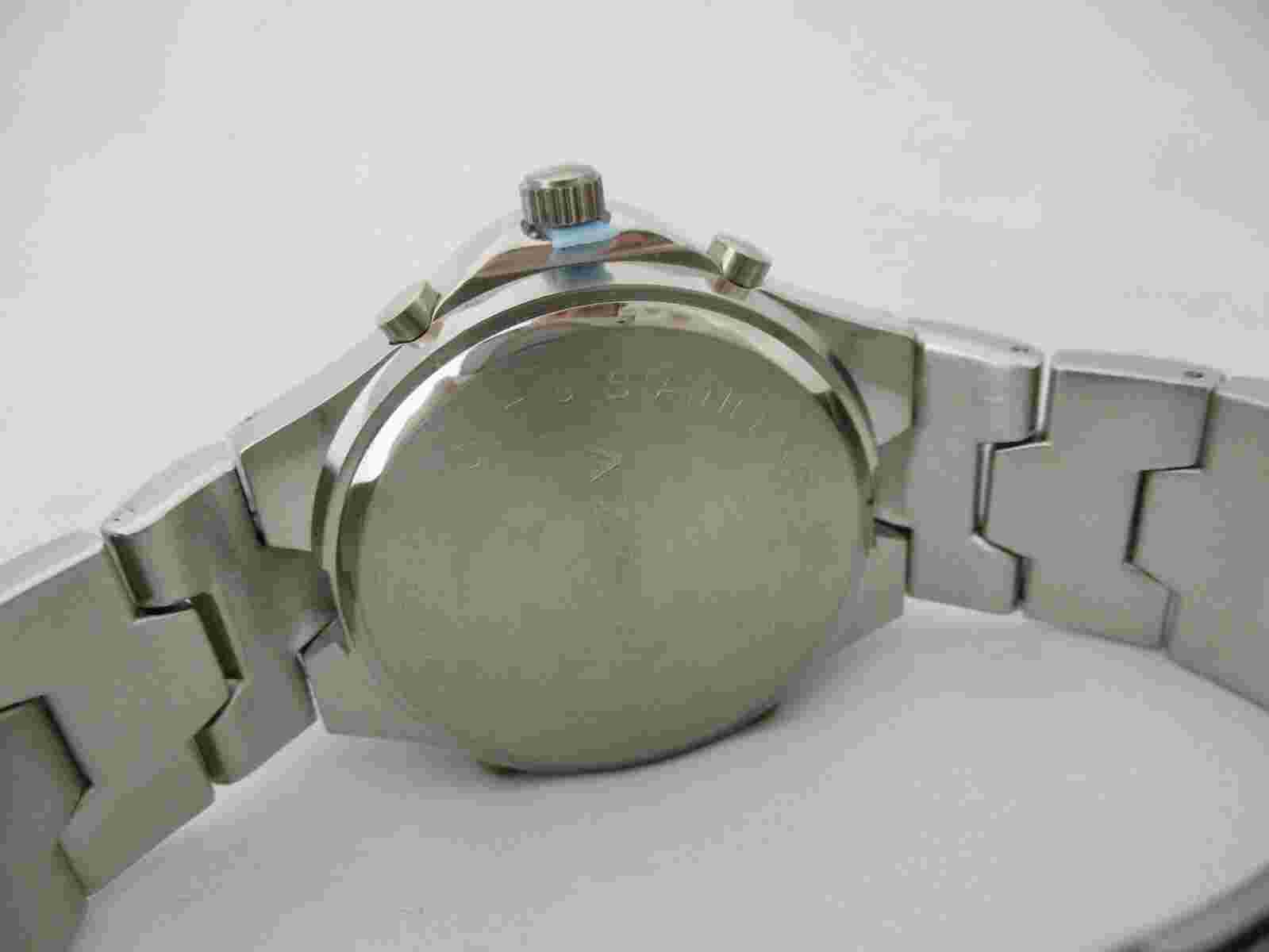 Chrome Men's Silver Toned Stainless Steel Analog Watch Date Indicator