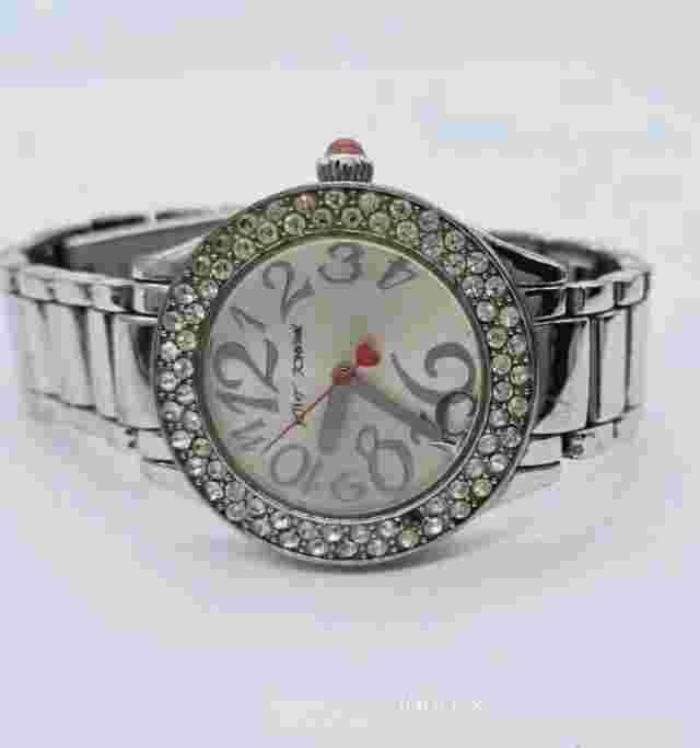 Betsey Johnson Silver Tone Band Crystal Watch New Battery LARGE Numbers BJ00191