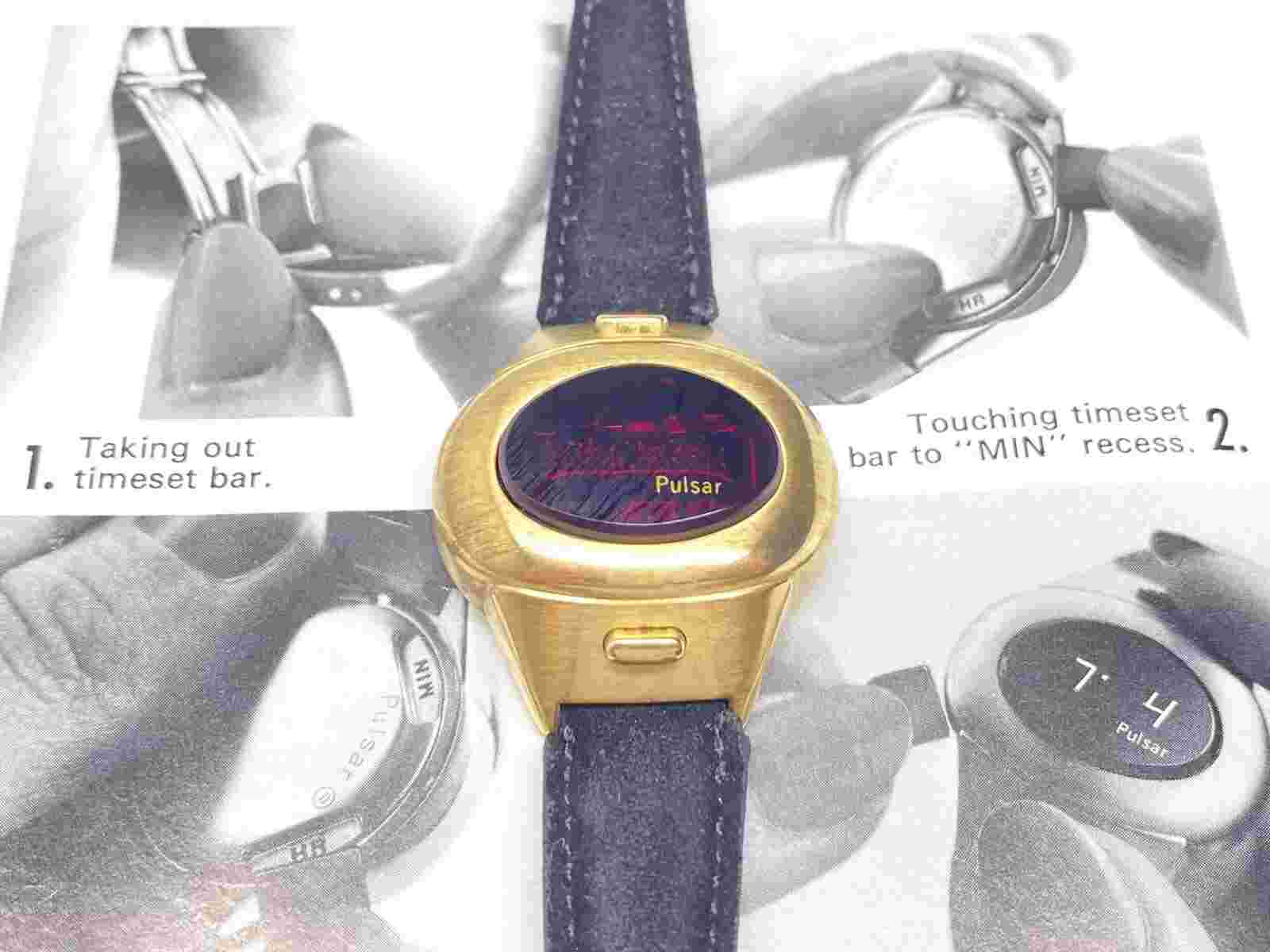 beautiful vintage pulsar led  month/date ladies wristwatch