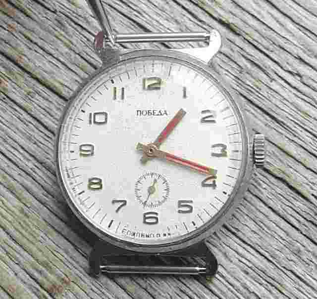 RARE SOVIET RUSSIAN POBEDA (ZIM) 2602 MENS WATCH  SERVICED
