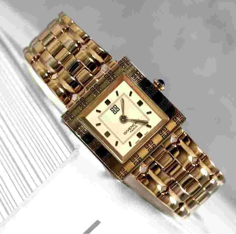 Givenchy Square Quartz Vintage Men's Watch Logo Bezel Used h