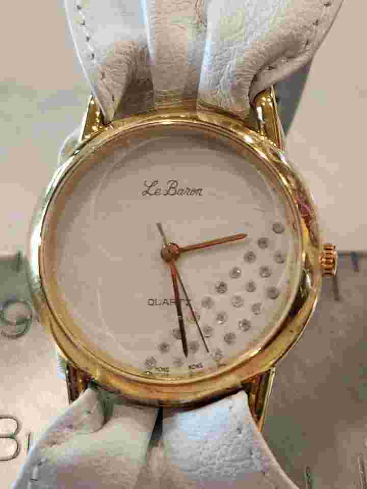 Vintage Le Baron Watch Women 29mm Gold Tone Bling Crystals Leather Needs Battery