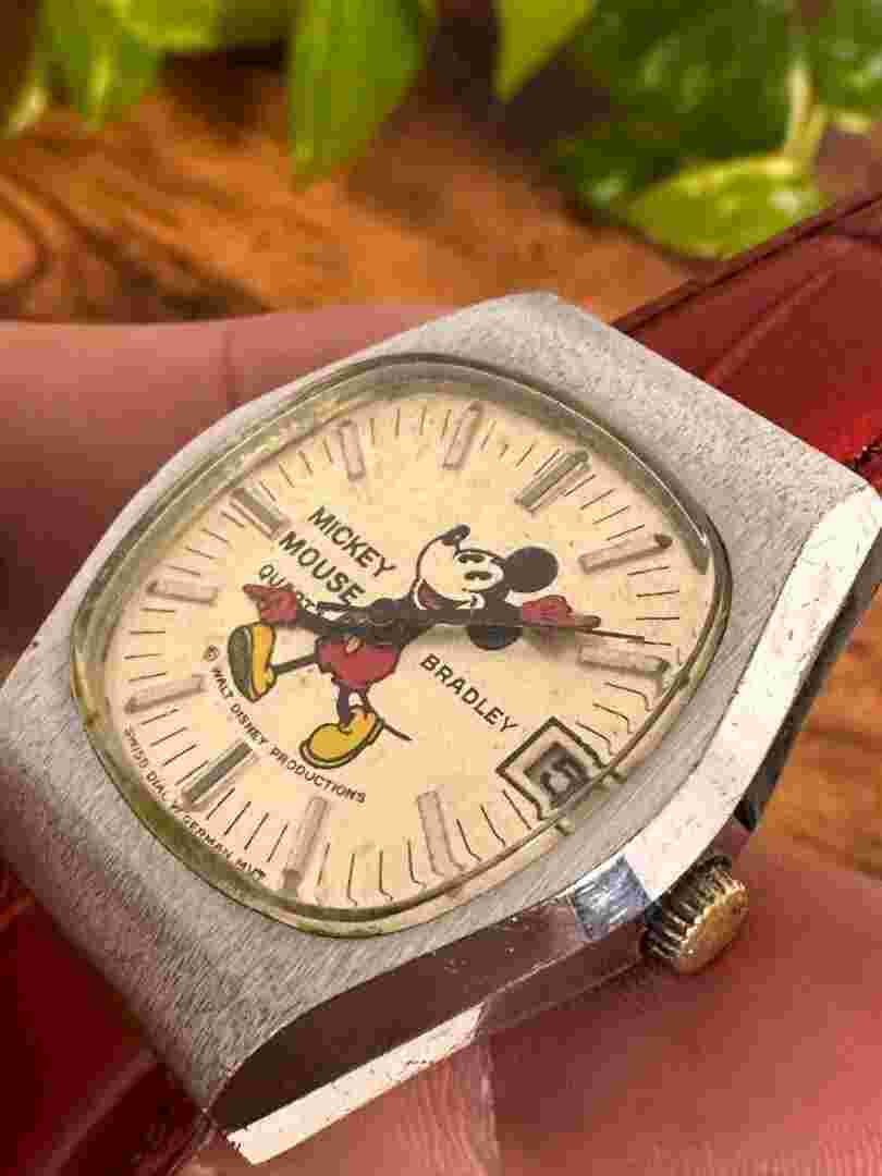 Quartz BRADLEY Mickey Mouse Men's Wristwatch Beige/Silver Casual Used from Japan