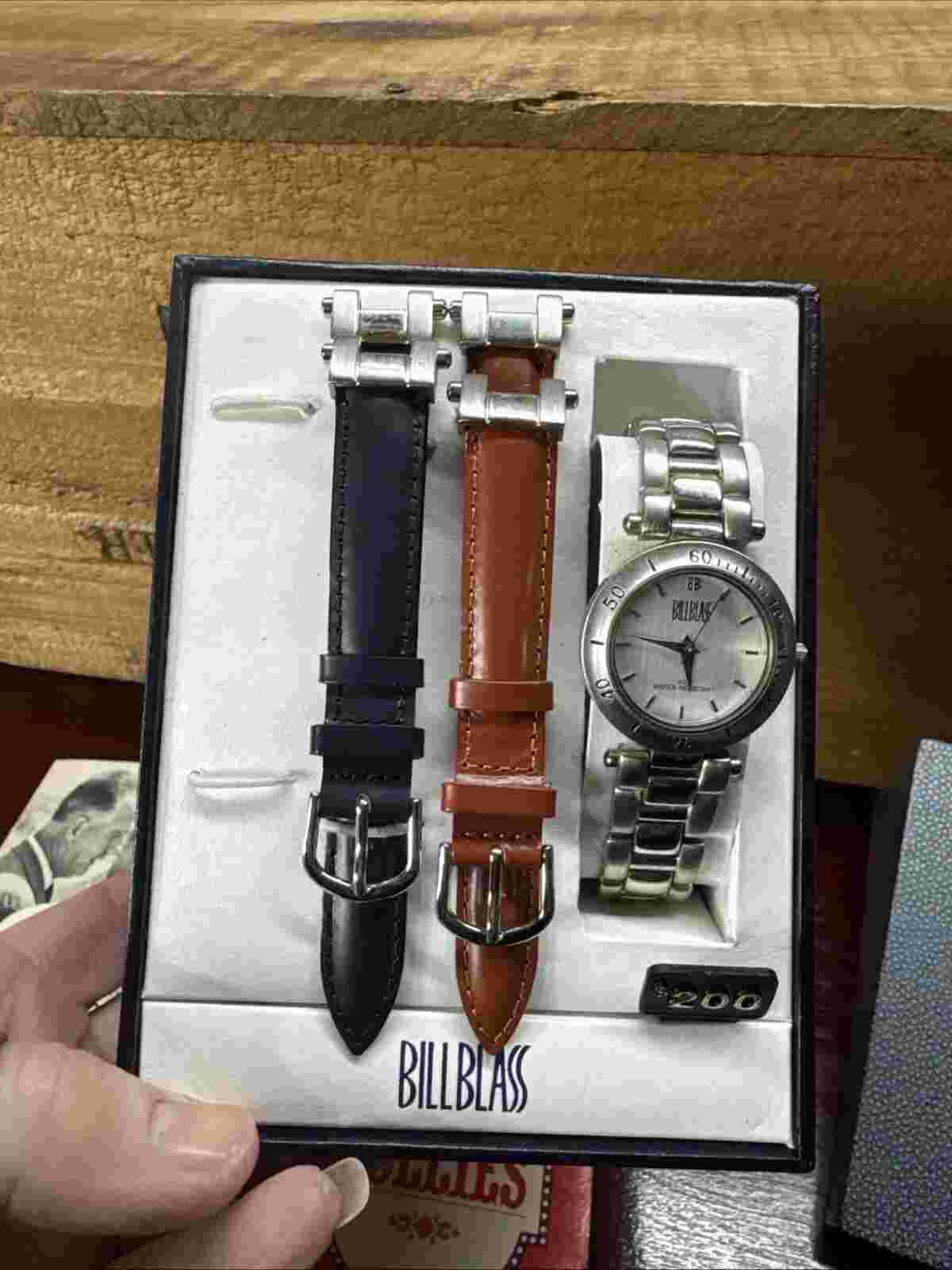Vintage bill men’s watch Silver NIB 2 Extra Wristbands