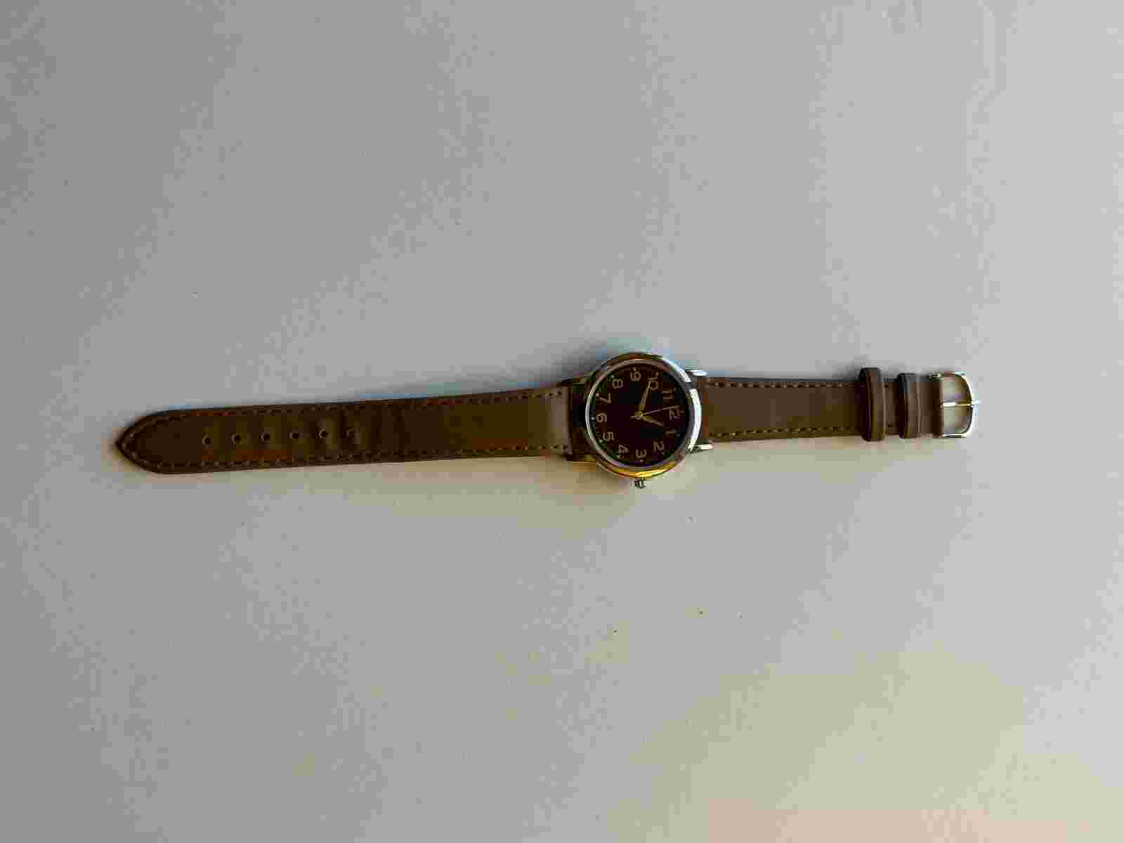 Men's Quartz Analog Watch, Calvin Hill New w/ Black & Brown Dial, Tan Band NOS