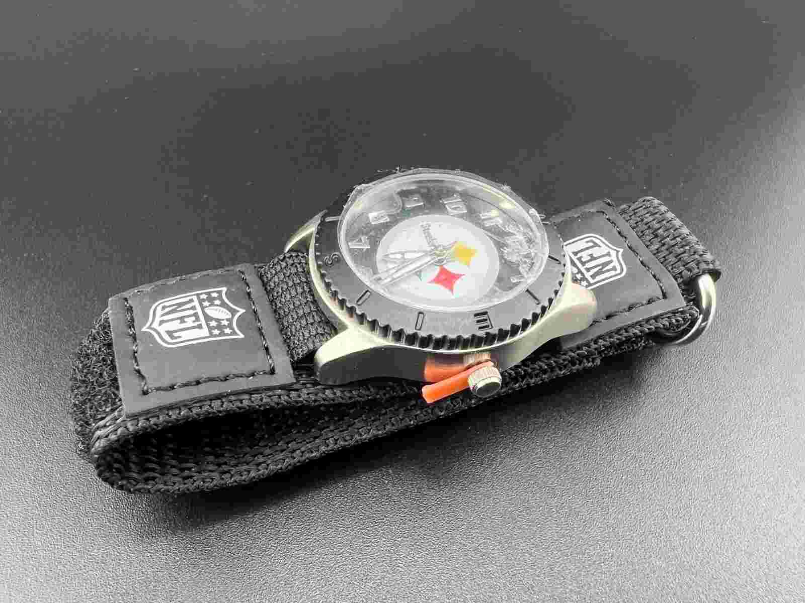 CHISEL STAINLESS STEEL PITTSBURGH STEELERS KIDS YOUTH WRISTWATCH