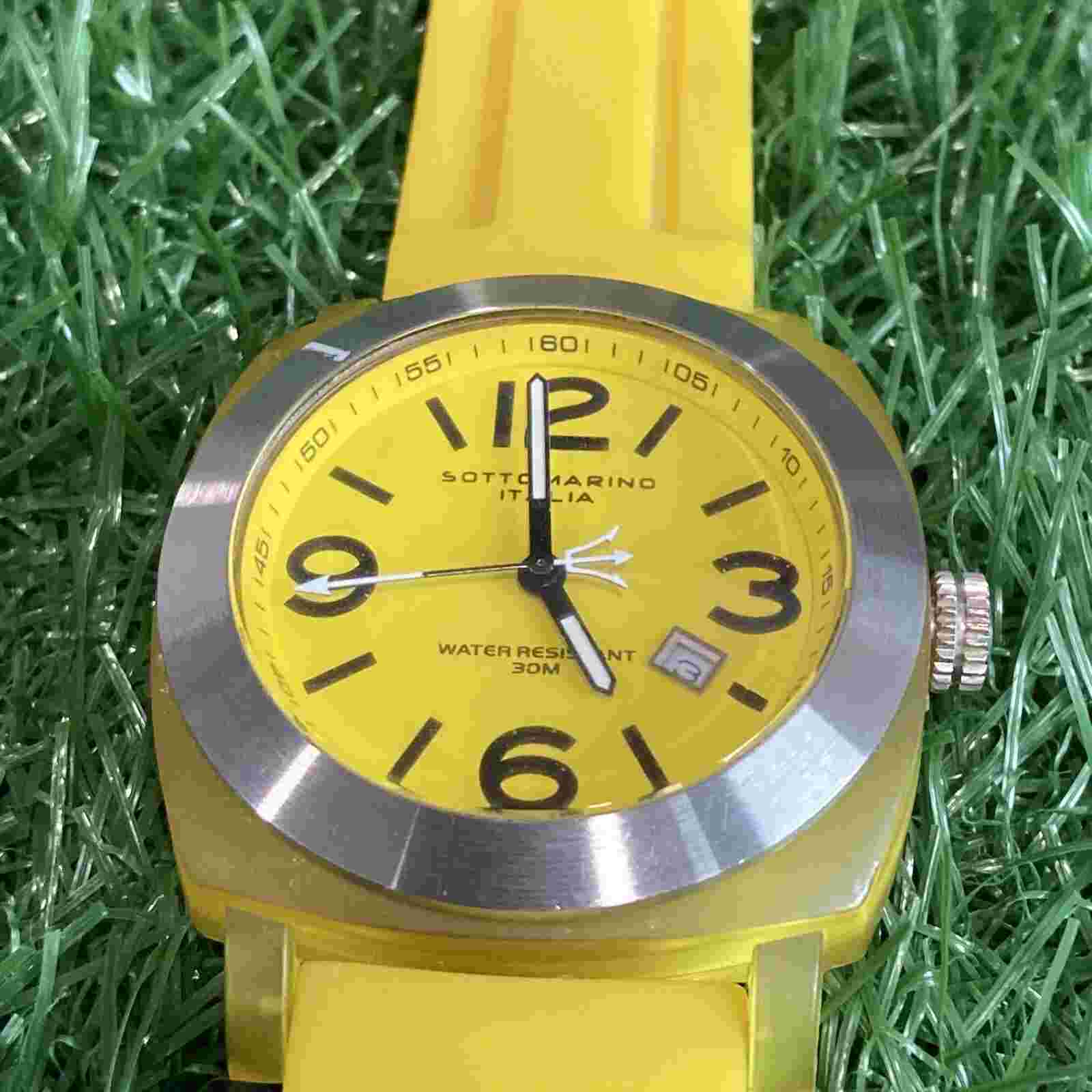 Sottomarino Watch Large Face Yellow Translucent Base Rubber Band *READ ￼