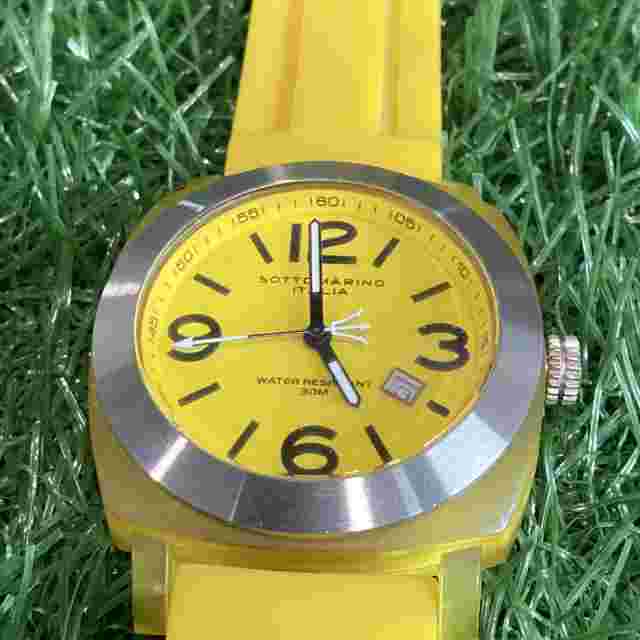 Sottomarino Watch Large Face Yellow Translucent Base Rubber Band *READ ￼