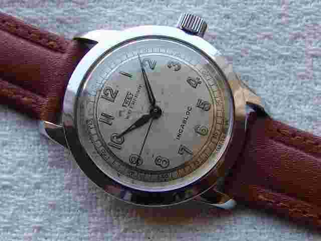 VINTAGE MEN'S WWII period Frey Hilton import GOOD CONDITION military WRISTWATCH