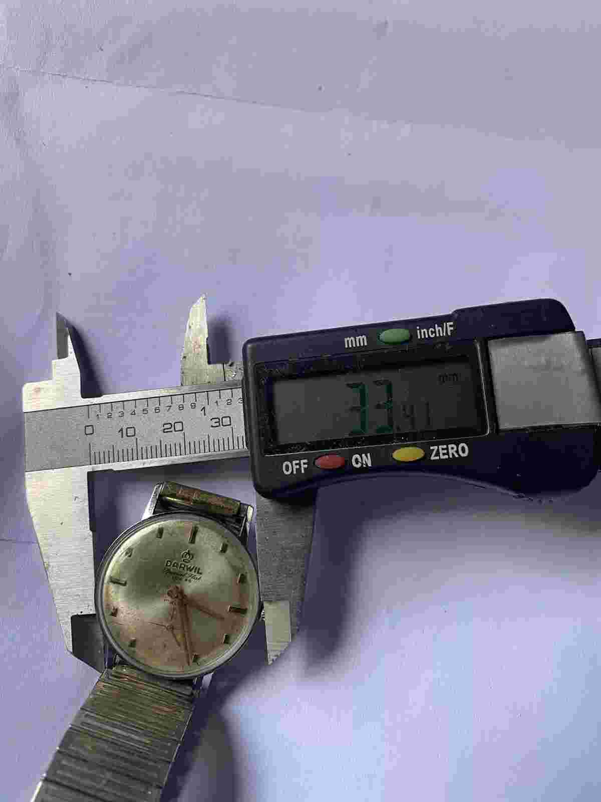 Vintage Darwil Super Flat Men Watch Lux 66 Cal 7066  With Sub Second Swiss Made