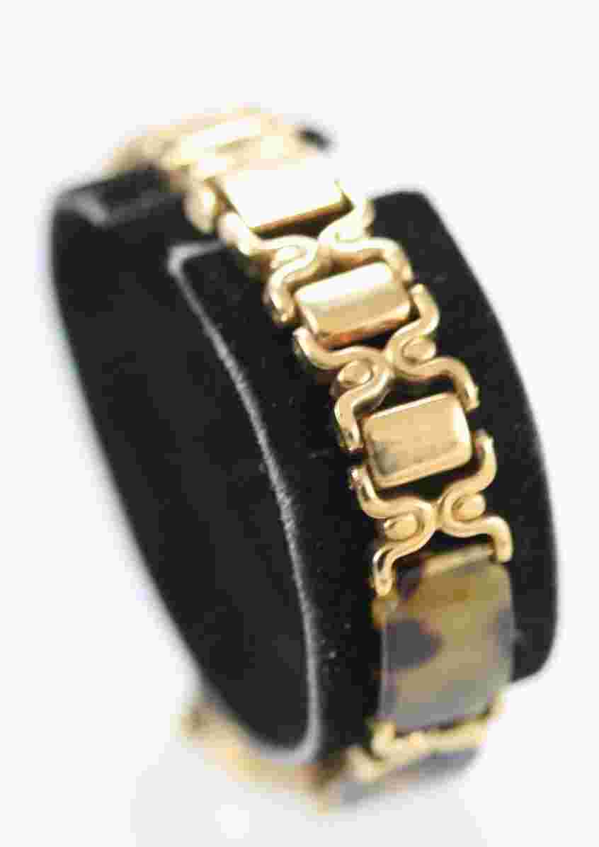 Majestron Women Watch Stainless Steel Gold Plastic Brown WR Battery Pearl Quartz