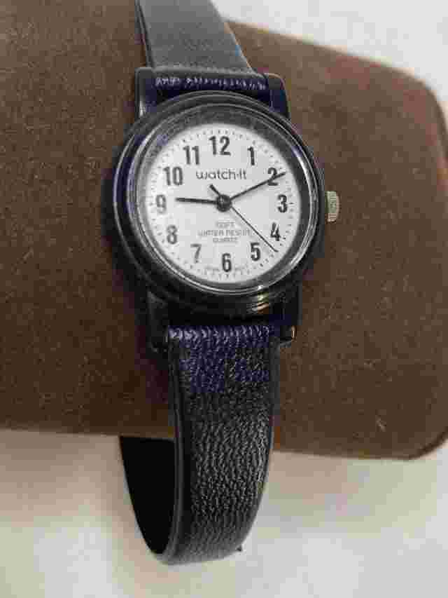 Watch-it Women Watch Stainless Steel Buckle New Battery Quartz Lightweight