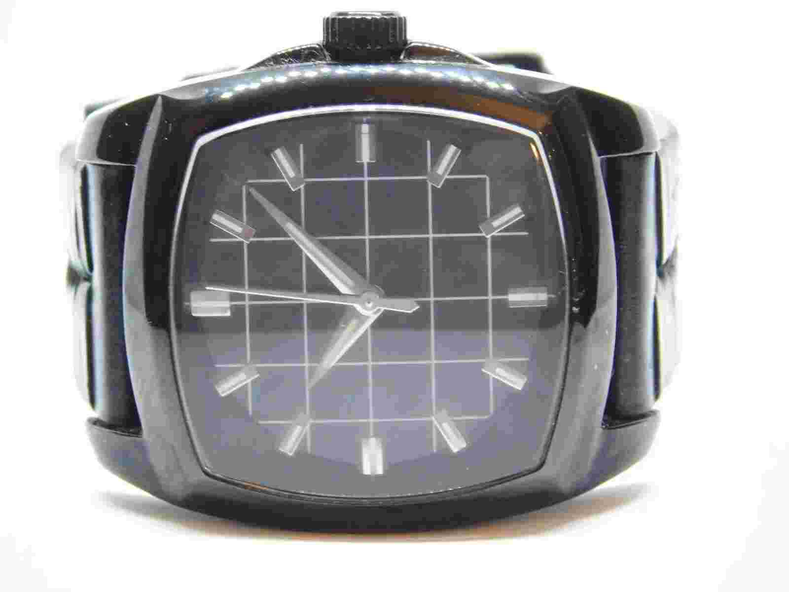 H&M HGC-016-C Genuine Leather Quartz Analog Men's Watch