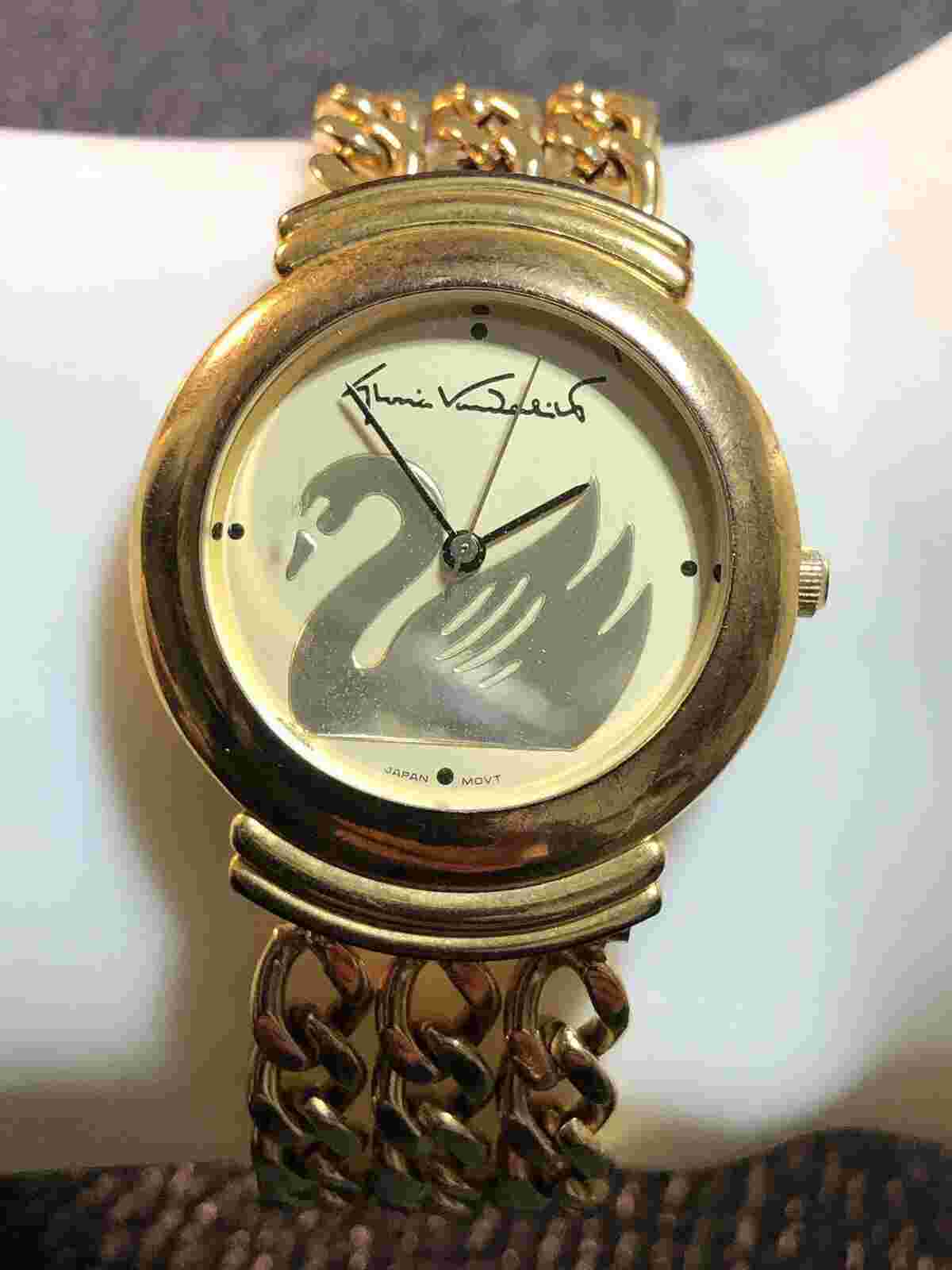 Vintage Gloria Vanderbilt Swan Women’s Watch Gold Tone Chain Bracelet Band