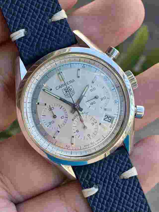 Tag Heuer Carrera CV2110-0 Calibre 17 Chronograph Automatic Men Watch 38mm. READ