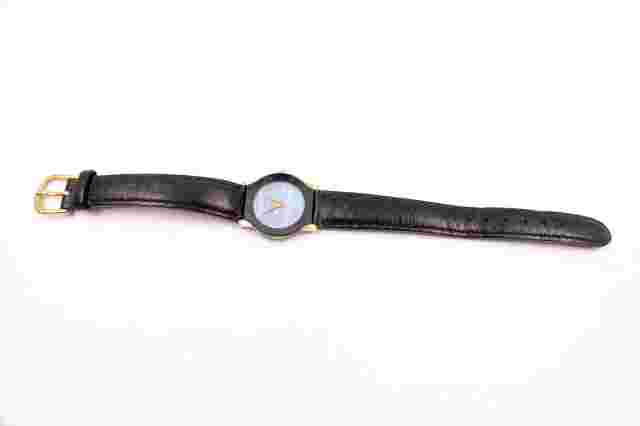 NOBLIA 4621-E64693 TA Wrist Watch TESTED / NEEDS BATTERY